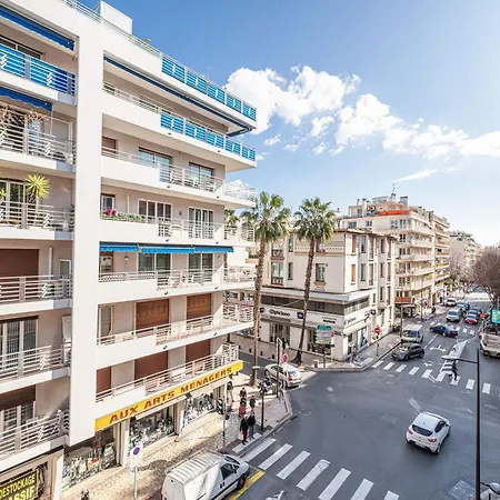 2 Bedrooms Center, Balcony - Happy Apartmán Antibes