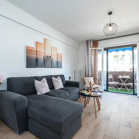 2 Bedrooms Antibes Center, Balcony - Happy Rentals أنتيب