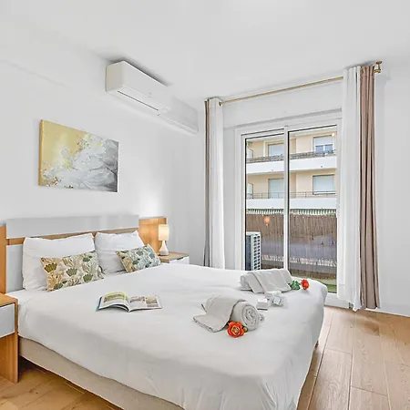 2 Bedrooms Antibes Center, Balcony - Happy Rentals شقة *