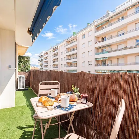 Appartement 2 Bedrooms Center, Balcony - Happy
