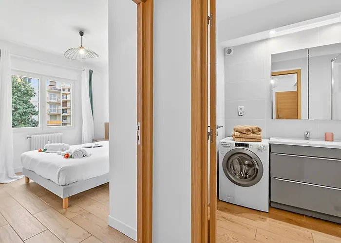 2 Bedrooms Antibes Center, Balcony - Happy Rentals شقة أنتيب